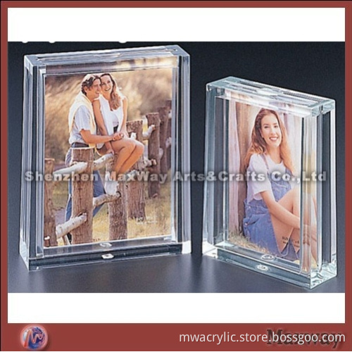 Transparent Finely Designed Acrylic Photo Frame